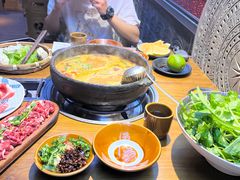 -贵厨酸汤牛肉(花果园国际中心店)