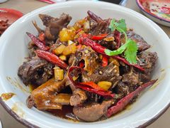 -老三样·美食研究中心(世贸路店)