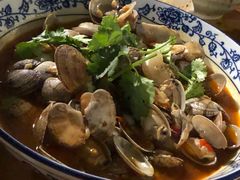 -琥珀老六龙虾(四里河店)