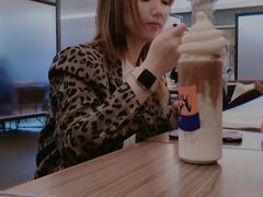 -玲婧胡同·生日蛋糕·餐厅(嘉里城店)