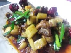 -隔壁老王·家常云南菜(花巷店)