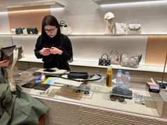 -LV路易威登(海信广场店)