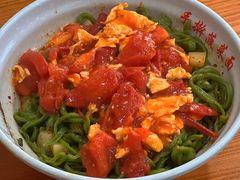 西红柿鸡蛋面-手擀菠菜面(西康路店)