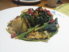 菠菜拌面筋-莲香西域·正宗新疆菜(龙华店)