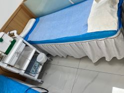 -靓芙泉专研痘痘肌