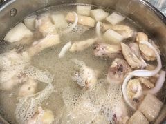 -东椰·海南椰子鸡火锅(朝阳门店)