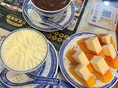 -广信牛奶甜品世家(台东店)