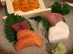 刺身种各二片时令-牛玄庵日式寿喜烧·料理店(新源里店)