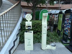 -瑞虹新天地月亮湾