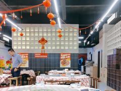 -洪霞餐馆·川菜·鲜货现炒(两江春城店)