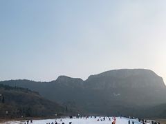 -济南卧虎山滑雪场