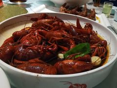 -茸梅路右拐龙虾-农家菜(松江店)