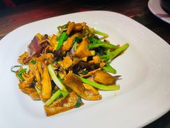 腊味炒菌菇-外婆家(蓝色港湾店)