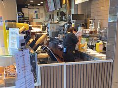 -麦当劳(中二横路店)
