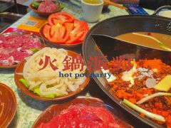 -鸿姐老火锅(花园路店)