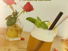 -Mark&Mars Restaurant