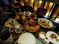 -The BREW·酿餐厅(浦东嘉里大酒店)