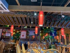 -野山舂·贵州现舂酸汤火锅(鸿通城店)