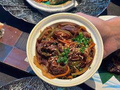 -铭牛烧肉·和牛海鲜自助(高新月牙湖店)