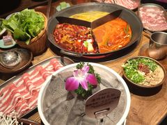 -巴卤社老火锅(财富店)