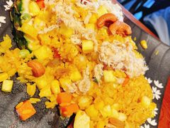 黄金菠萝海鲜炒饭-越谜·越南餐厅(长白店)