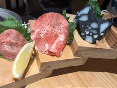 -山川小町·极番烧肉(新地假日广场店)