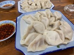鲜肉蛋黄水饺-乐回头饺子店