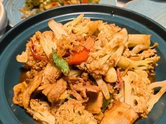 五花肉炒花菜-鹿港小镇(悠唐店)