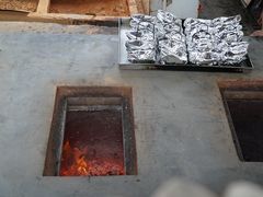 -满記土窑烧鷄波浪山莊