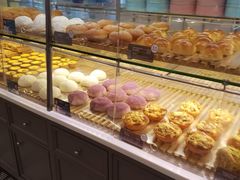 面包甜点陈列柜-面包新语(上地华联店)