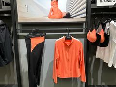 -迪桑特DESCENTE(青岛山东路万象城店)