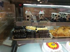 -光明牛奶棚(南泉店)