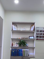 -苗方清颜专业祛痘·皮肤管理