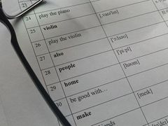 -豪门视光·星趣控·蔡司依视路眼镜代理商(中央大街店)