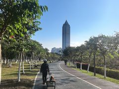 -万绿园