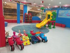 -美吉姆国际儿童发展中心(红谷滩绿地缤纷城中心)