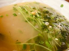 豆汁豆苗汤-自贡盐帮菜·玩辣餐厅(樱花园西街店)