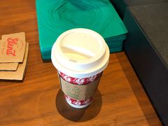 -星巴克臻选(盐城金鹰聚龙湖店)