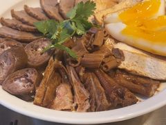 -潮界(LU·ONE凯德晶萃广场店)