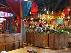 -老滇山寨•云南特色菜•地方菜•民族风情歌舞表演(金碧店)