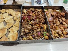 -老东镇啤酒屋海鲜加工·蒸汽海鲜·海鲜烧烤(台东店)