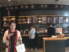 -星巴克臻选(成都来福士店)