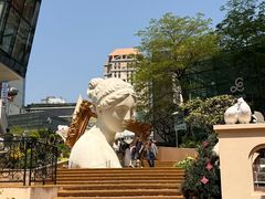 -中航城君尚购物中心