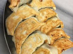 鲜肉韭菜煎饺-芬芳甜品(同福路店)