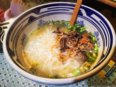 -蜗牛小馆醉乡民谣云南菜(惠新西里店)