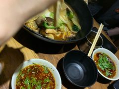 -万记麻辣烫国展总店
