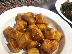 -马路牙子地桌烤肉(工体店)
