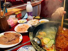 -重庆三峡火锅城(梅林店)