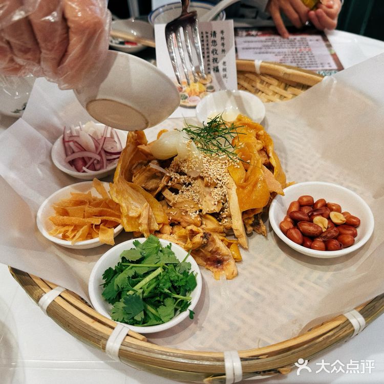 尝鲜美食记！咏发顺德海鲜大排档[鼓掌]
