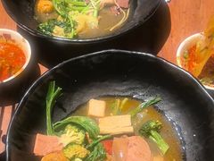 -万记麻辣烫国展总店